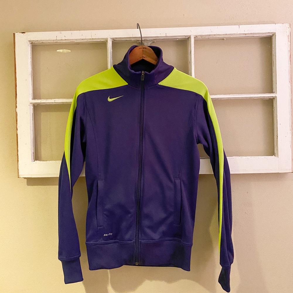 Women’s Nike Dri-Fit SZ S Athletic Jacket